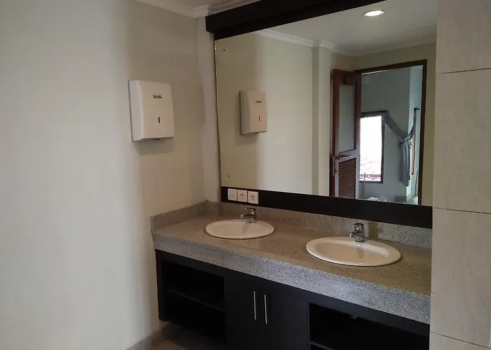 Hostal Mahana Muwa *